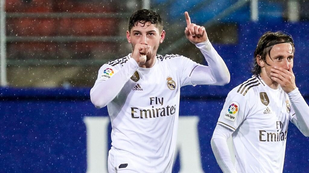 PrimeRonald_'s tweet photo. Chavales, no me falléis u os corto el testiculo derecho.
RT🔁 - De Jong 

Fav❤️ - Fede Valverde https://t.co/mjYWd6HZEV