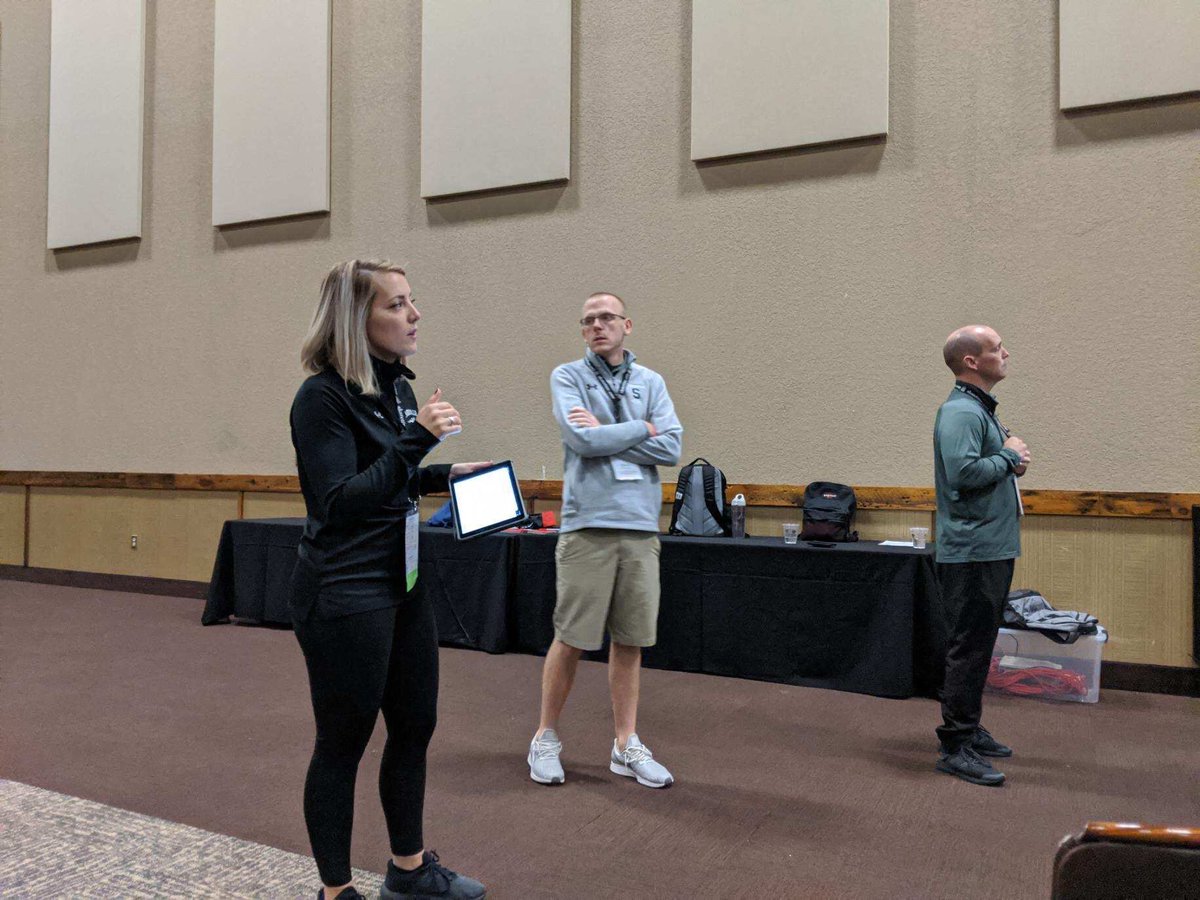 smspillar's tweet photo. Standing room only at our presentation. We are proud to represent ⁦⁦@SCSWellness⁩ #NotYourParentsPE #wellness #ohioapherd2019 #OFRED https://t.co/YC4umOpoqu