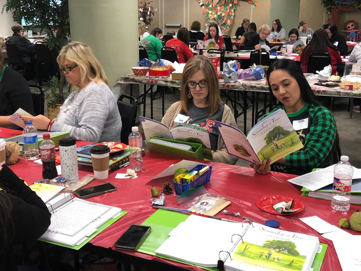 Region5ESC's tweet photo. Workshop goals! Angela Mireles always presents the most wonderful and engaging ELA workshops. Local educators came to attend Branching Out With Literature. @pngisd @Nederland_ISD @BeaumontISD @eastchambersisd @Orangefield_ISD @BridgeCityISD @portarthurisd @SilsbeeISD @VidorISD https://t.co/oqK217Ggw2