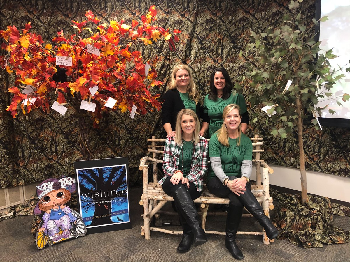 Region5ESC's tweet photo. Workshop goals! Angela Mireles always presents the most wonderful and engaging ELA workshops. Local educators came to attend Branching Out With Literature. @pngisd @Nederland_ISD @BeaumontISD @eastchambersisd @Orangefield_ISD @BridgeCityISD @portarthurisd @SilsbeeISD @VidorISD https://t.co/oqK217Ggw2