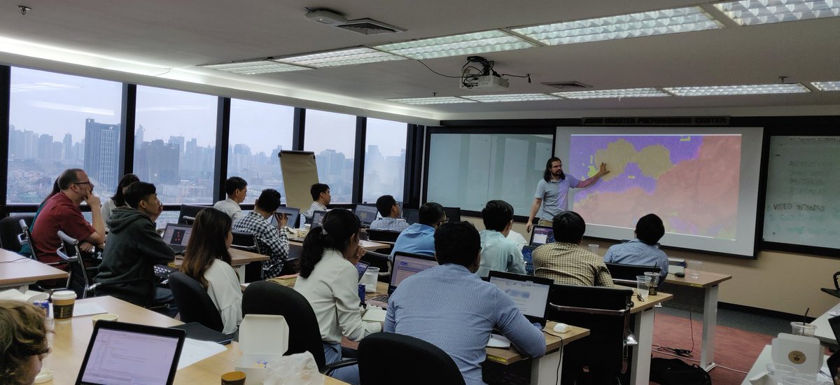 KarisTenneson's tweet image. Discussing use of neural networks to create primitives for #RLCMS: @terrai_ciat presenting their work mapping crop types.
@UNDP_REDDPlus @UNDPCambodia @SilvaCarbon @SERVIRGlobal @ADPCnet #SERVIRMekong @ciat @sig_gis @NatAssetsLab #GoogleEarthEngine #SERVIRamazonia