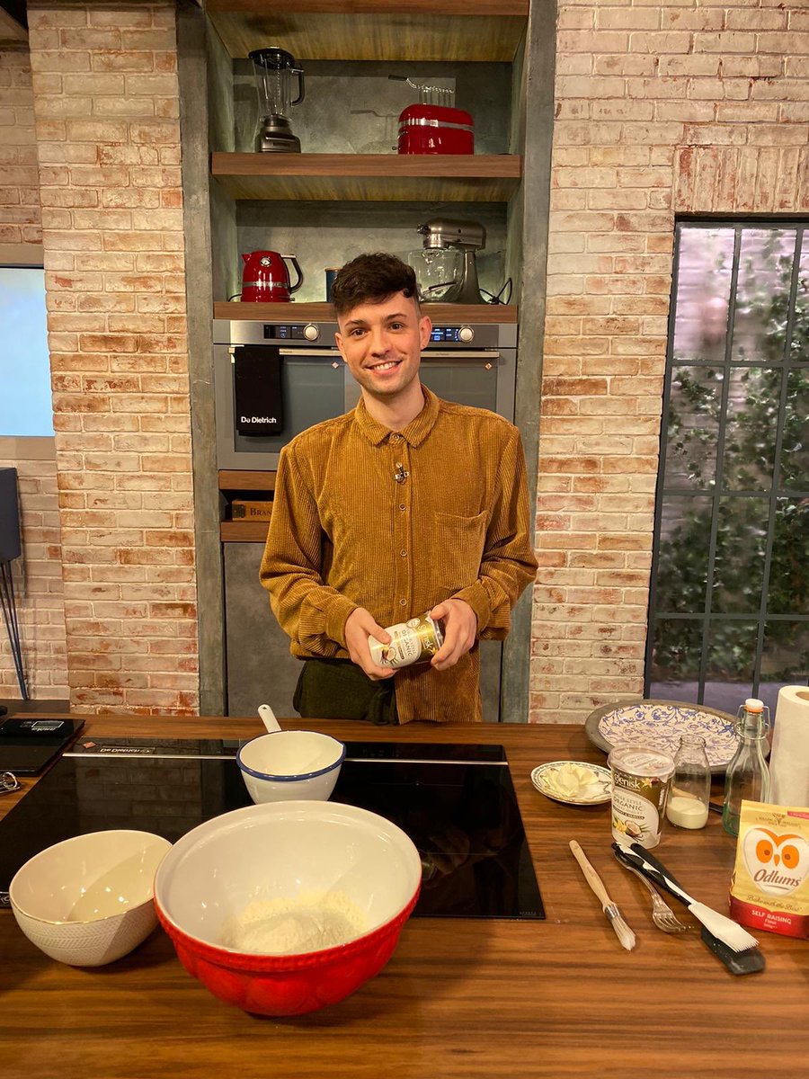 Legacy_Comms's tweet photo. #12DaysofLegacy - An amazing project that I worked on this year was Glenisk's #NoGuiltInPleasure campaign with @JamesKavanagh_ - @mary_omahony https://t.co/ygsZfeufhh
