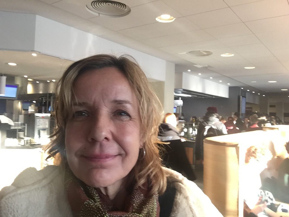 CathPieroth's tweet photo. Heute war ich im @StuWeBerlin, die eine tolle #Veggie|mensa haben. So geht #nachhaltig, #lecker und #fair!Richtig schön zu sehen, dass aus den Geldern richtig was gemacht wird. Gutes Vorbild, auch mit Projekten wie #Becherheld für weniger Müll!
#veggieforfuture #klima #foodie https://t.co/RpVZRMxNKm