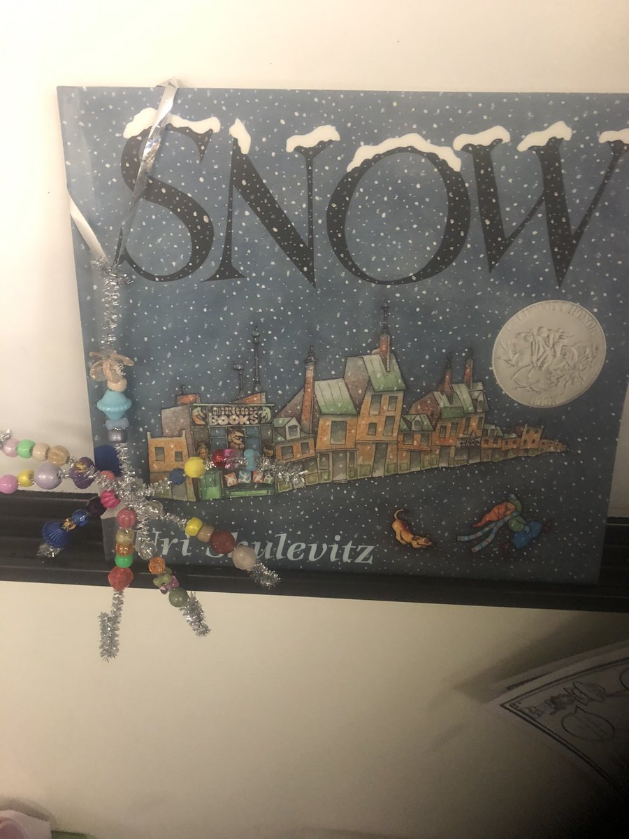 AHuskyste's tweet image. Snow! Snowflakes! Snowstorms! In PreK today when they visited STEM #novelengineering #preKcan #tinyengineers #champions #levelupchampions @hillside_media @hillsidepk @HillsideES.