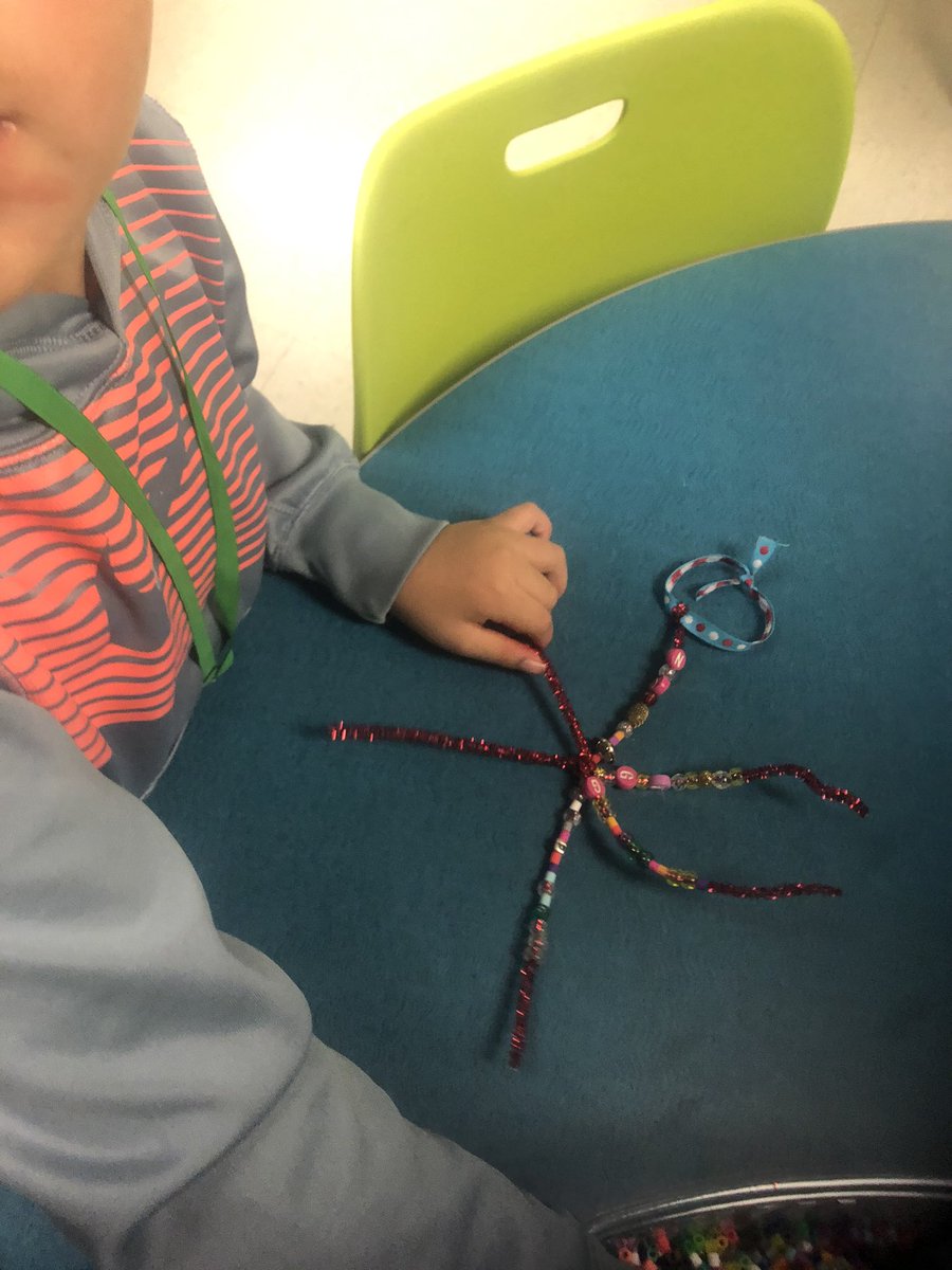 AHuskyste's tweet image. Snow! Snowflakes! Snowstorms! In PreK today when they visited STEM #novelengineering #preKcan #tinyengineers #champions #levelupchampions @hillside_media @hillsidepk @HillsideES.