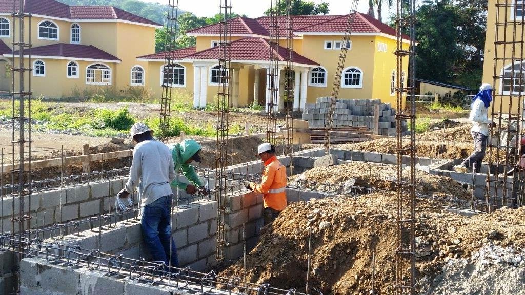 RESIDENCIAL "LA ISABELLA" directamente a lado de "AMBER COVE" en la Bahía de Maimón, Puerto Plata.
Empezamos a construir más Villas de lujo
Financiamiento de bajo costo disponible 
Información: Armando Rodriguez del Valle +1 (809) 419-6655
maimon-invest.com