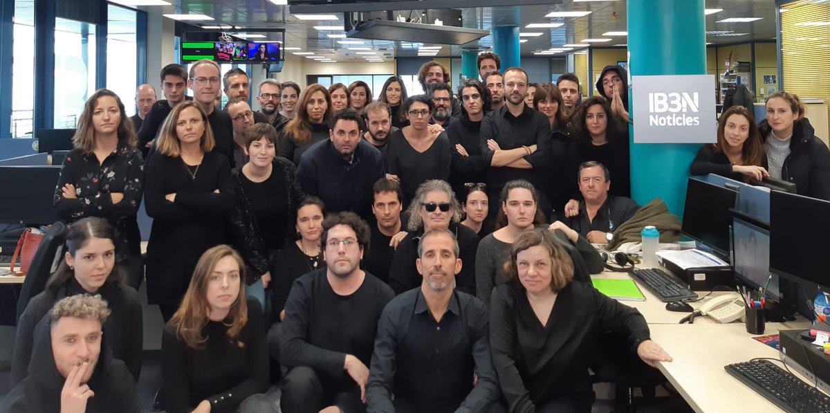 ComiteinfosIB3's tweet photo. La redacció de Mallorca d'@IB3noticies diu BASTA a la situació continuada de maltractament cap als professionals de la ràdio i televisió publiques de les Illes Balears #DijousNegre #InternalitzacióJA #SomIB3 #BlackThursday @SPIBviu @goib #ib3 https://t.co/Mfc3fWhnJN