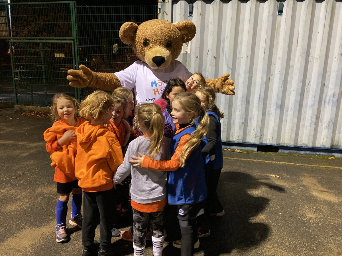 Starting back in the New Year, our successful U6 sessions ⚽️🍊⚽️ PLS RT

facebook.com/78124056860196…