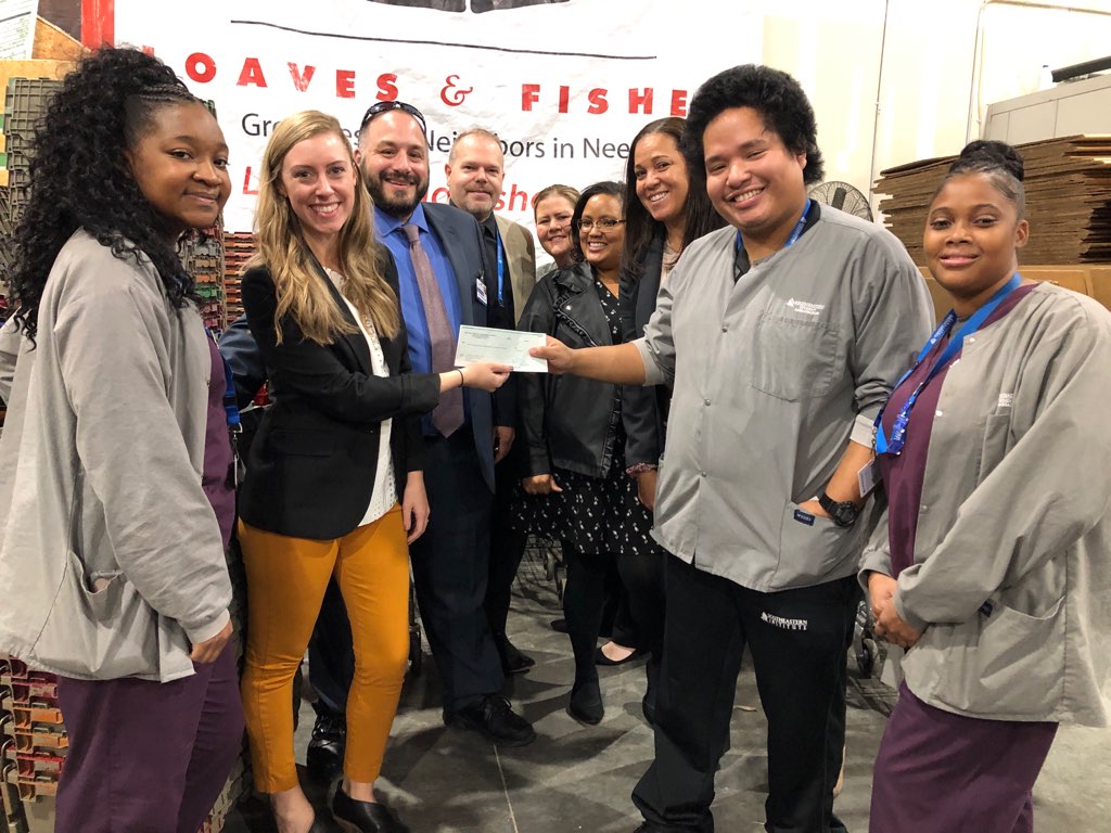 SECEducation's tweet photo. Southeastern Institute Charlotte is pleased to have made a $3000 donation to @loavesfishesnc to help those in need this holiday season! #SoutheasternInstitute #SoutheasternServes #Charlotte #QueenCity #NorthCarolina https://t.co/hMpxMAOrxd