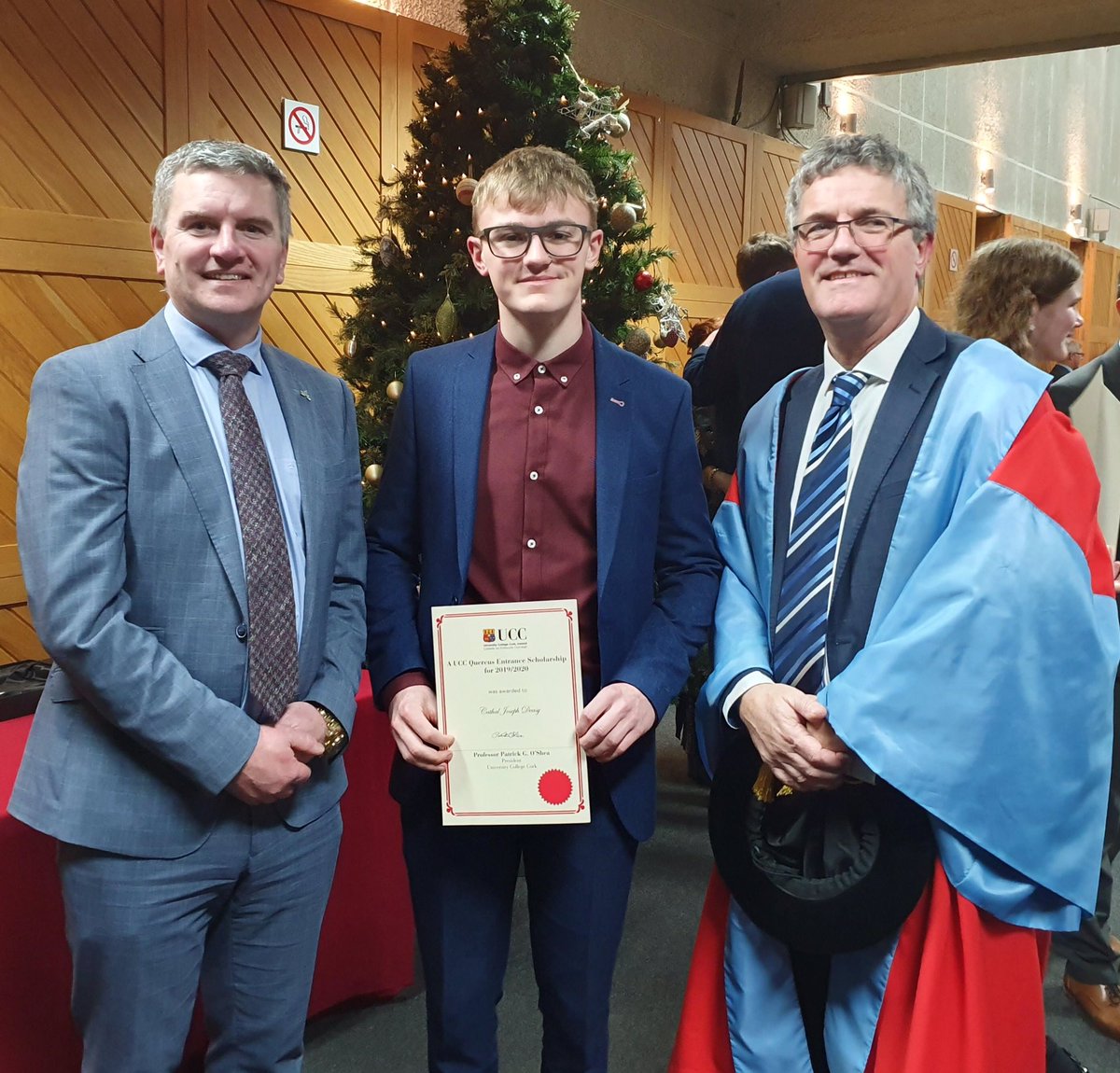 dcscork74's tweet photo. Congratulations to Quercus scholarship recipient Cathal Deasy from the class of 2019. 
Pictured with DCS principal Pat Barry and Prof John O' Halloran (Deputy President and Registrar of UCC) and past pupil of Douglas Community school. @quercusucc https://t.co/6wUl6dmtV1