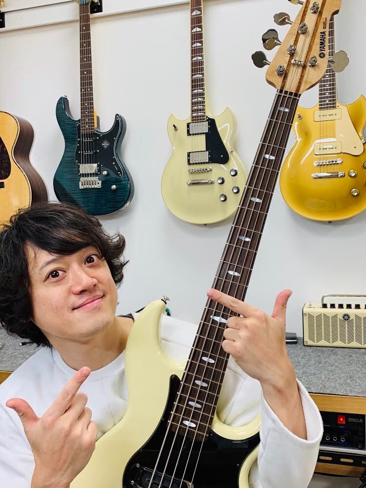 Yamaha Guitar Japan 柳野裕孝 Yuko Yanagino さんが遊びに来てくれました Lisaさんの紅白初出場の嬉しいニュースも報告してくれました おめでとうございます Lisaさんのバンマス これからもたくさんbbで素敵な鳴りを奏でてください Lisa