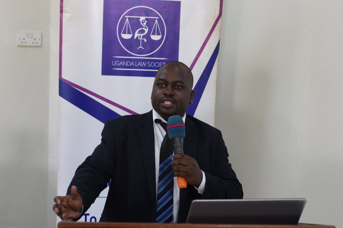 ug_lawsociety's tweet photo. "A lawyer in construction should a lawyer who is aligned to the project 24/7"- 

Mr Isaac Ssekabanja discusses "The Lawyer's Place in Construction Project Management"

#ULSCLE

@SPKinobe2018 @UNRA_UG @KaggwaAdvocates @PheonaWall @JoyceNalunga https://t.co/vad5tA0ii8