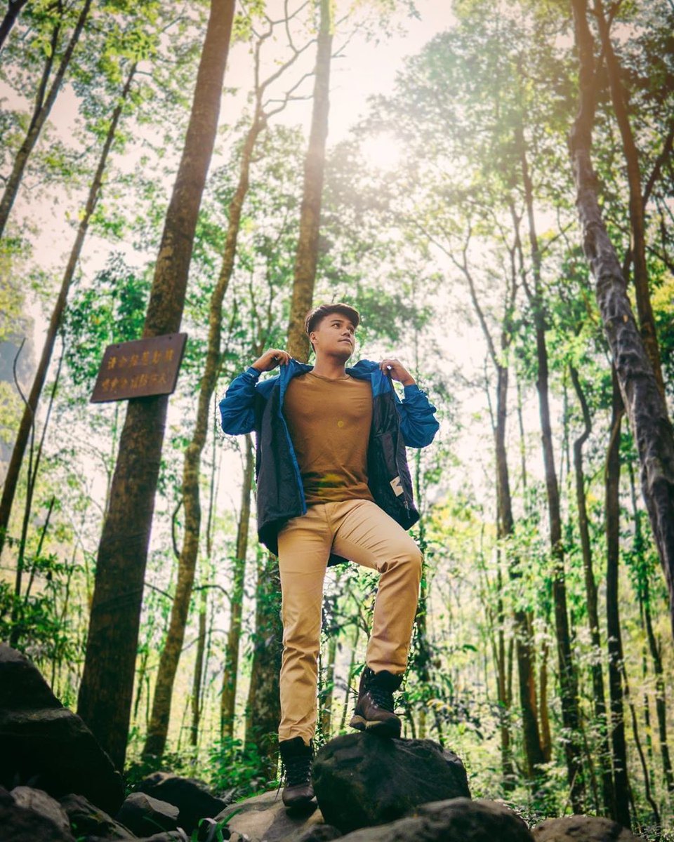 Merrell_PH's tweet photo. #MerrellLetsGetaway #BiyaheAvatar
@michaelmacalos: Lovin these colors! ✨😱 Always ready for all kinds of outdoor adventures with my @merrell_ph boots and windbreaker jacket!
#MerrellOutdoorStyle https://t.co/DeRWrpSNRI
