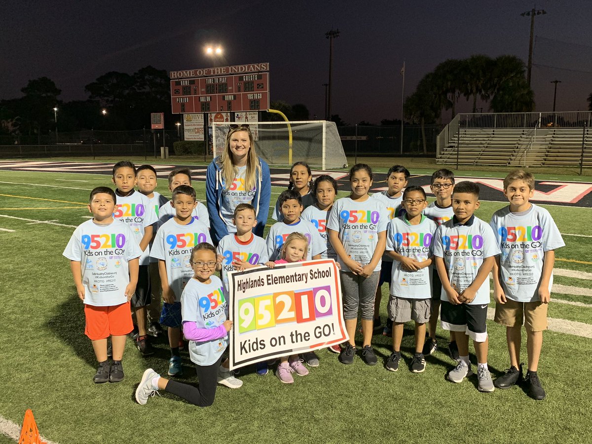 meg_griffis's tweet photo. These kids amaze me with their work ethic and effort. They constantly strive to do better and show true GRIT. So proud of our 95210 HLE Hawks and their running achievements! @HLELeaderInMe @MargauxHorne @collierschools https://t.co/HONnIsVzcu