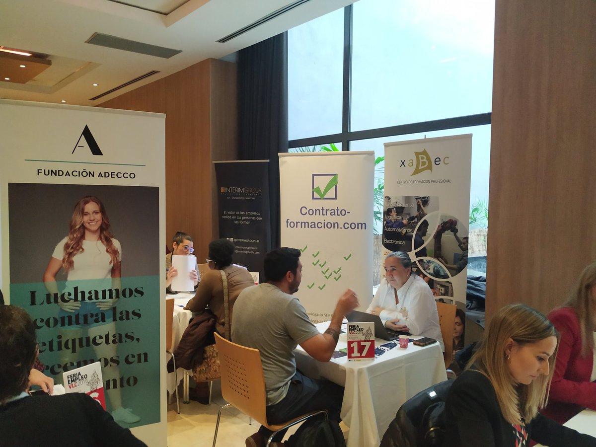 XabecCF's tweet photo. Xabec presente en la Feria de Empleo 2019 organizada por @camaravalencia. Nuestra agencia de colocación ofrece diversos puestos de trabajo relacionados con el sector del mantenimiento industrial.
#empleo #feriaempleo2019 #xabec https://t.co/hTEXEumNyb