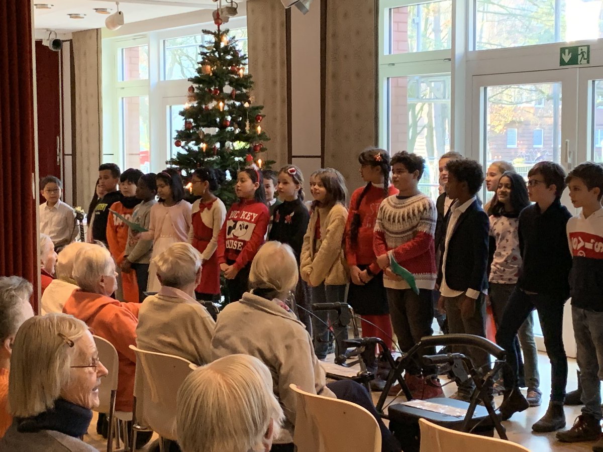duncanfitzg's tweet photo. Grade 4 as part of their unit on making a difference had a field trip to a local nursing home to sing for the people there. @ISHRLearns #ishrlearns talk about meaningful action #thinkglobalactlocal #pyp https://t.co/LwX9qdaJyz