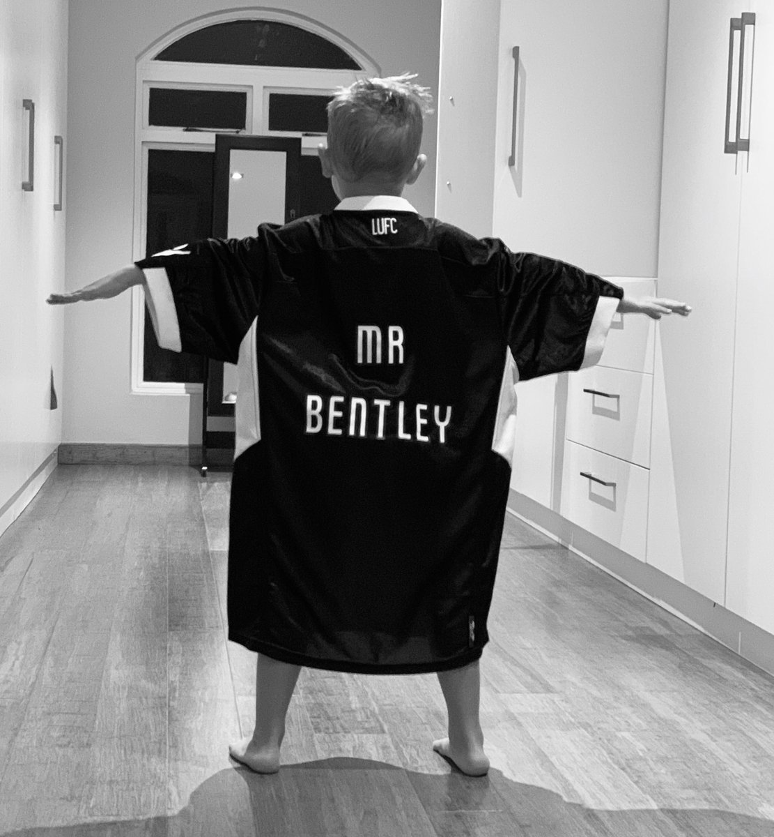 Chris Bentley tweet media
