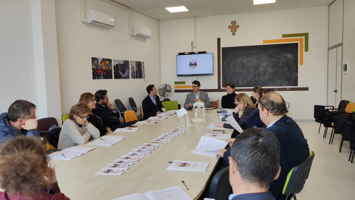 comuniwelcome's tweet photo. . #LucaPacini @comuni_anci @Cittalia con noi per programmare i due giorni di studio sul welfare delle piccole comunità previsti a gennaio 2020. #staytuned
.
#piccolicomuni #welcome #PiccoliComuniWelcome https://t.co/BrGNR7QyrO