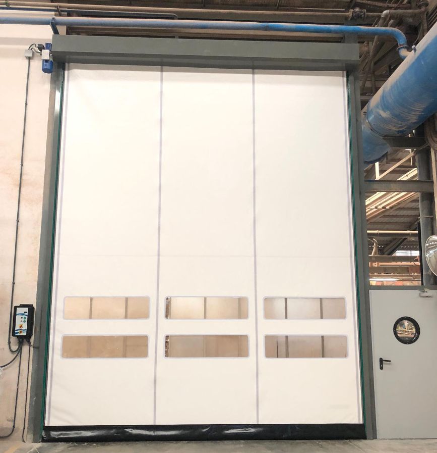 Manusa_co's tweet photo. #Ferroflex
Las puertas rápidas son ideales para zonas de elevado tráfico de personas y vehículos.
👉 En la fábrica de Roca en #Castellón se han instalado varias puertas rápidas, así como una puerta peatonal cortafuegos📛
⚙ Ferroflex es una compañía Manusa.
#Seguridad https://t.co/UPVRvvrHEn