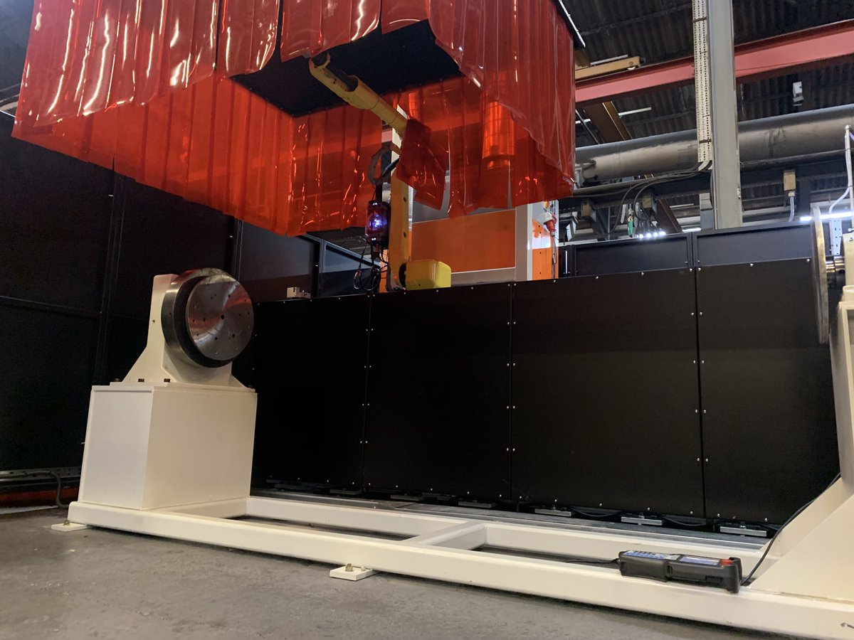robotwelding's tweet photo. Another quality cell built &amp; installed by the on site team !

Read more here: https://t.co/s8vX3HkUHb

#fanuc #fanucrobotics #weld #welding #welder #weldernation #weldaholics #automation #engineering #engineer #engineerlife #fanuc #CAD #software #team #development #automation https://t.co/b6hIgbe2X5