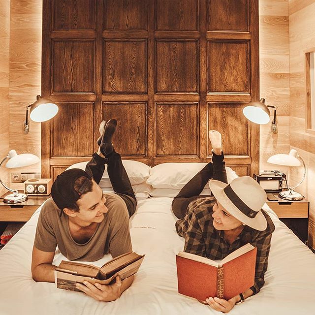Foreigner_broad's tweet photo. 🇬🇧♥️I LOVE BEING WITH YOU NO MATTER WHERE WE ARE♥️
But a city like Lisbon makes every day that much better! Here are 5 reasons why you should visit Lisboa:

1. Incredible, affordable restaurants. We had some of the best meals in all of Europe for 1/4 the… https://t.co/IbQGdZ9tPY https://t.co/O8JSMpUHmE