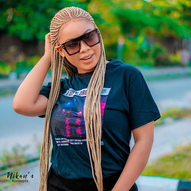 seatsandtickets's tweet photo. Braids looks really good on Nina ❤️❤️❤️❤️

👩🏽‍🦱 @ninaivy_ 

#seatsandtickets #bbnaija #bbnaijapepperdem https://t.co/cUigMFPXvL