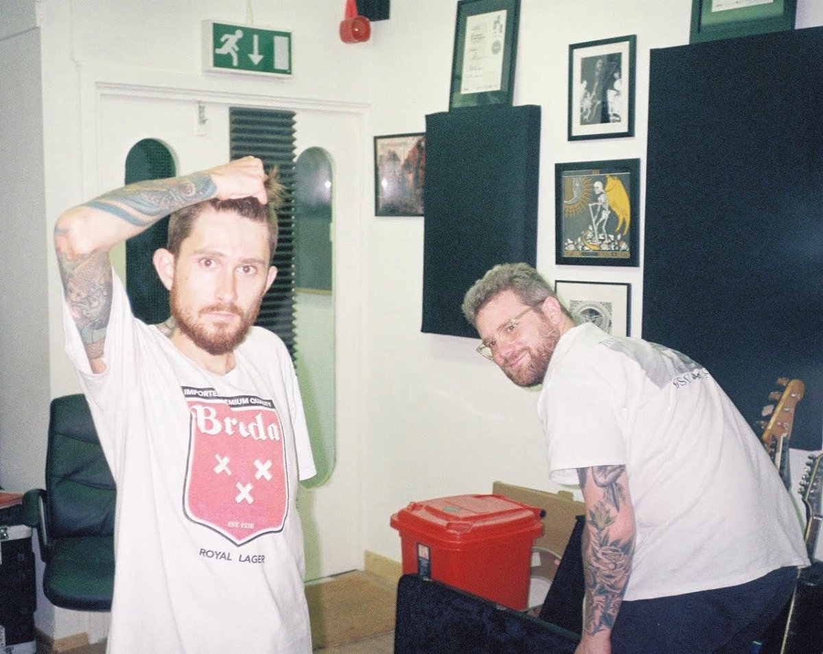 ThePsychomodo69's tweet image. Last show for ages tonight at the Black Heart in Camden. On at 8:20pm.
#HumanMagic #BredaMerch #WacoFamily