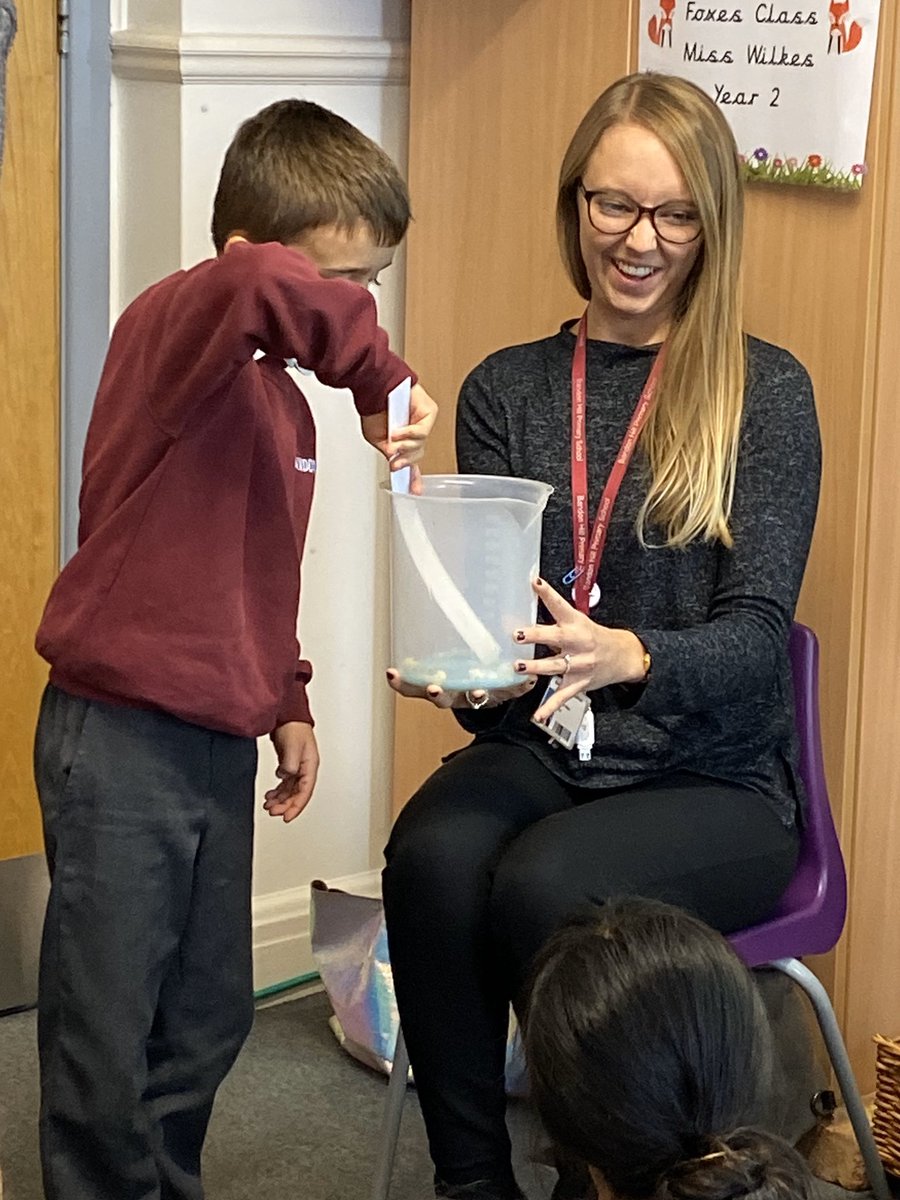 WoodFieldGLT's tweet photo. Lots of laughter in Year 2 this morning as the children made a marvellous medicine for Grandma Kranky! 😂👵🏻 🍵 What would you put in your medicine? #georgesmarvellousmedicine #roalddahl #powerofreading #makelearningmemorable https://t.co/16sOHiojzo