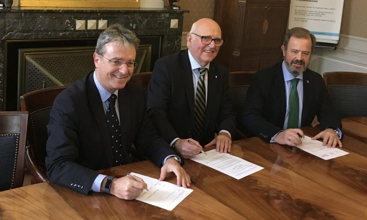 COIAL's tweet photo. Tras dos años desde la firma del acuerdo de colaboración de @ProfEngineer_PE y @AQPEorg con la Societé Nationale des Ingenieurs Professionnels de France #SNIPF, se da un paso mas y se firma un Acuerdo de Mutuo Reconocimiento

🖋️ https://t.co/cPIy9g7hy3  

#ProfessionalEngineer https://t.co/MeiW62r75P