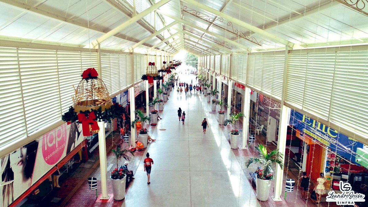 FlavioDino's tweet photo. Amanhã estarei em Imperatriz para várias inaugurações e inicio de novas obras. Destaco a urbanização e requalificação do centro comercial da cidade. O calçadão foi refeito, inclusive com cobertura. Apoiamos o trabalho dos comerciantes e dos comerciários. https://t.co/wUuzgA0Ods