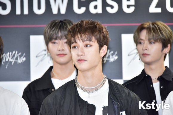 StrayKids_Spain's tweet photo. 📷 [FOTO - 05122019]

Imágenes de prensa de @Stray_Kids en el Stray Kids Japan Showcase 2019 "Hi-STAY" en Japón el pasado 3 de diciembre.

🔗 https://t.co/2R0W9chNu5

#StrayKids #스트레이키즈 #スキズ #SKZ_JapanShowcase2019 #Hi_STAY #YouMakeStrayKidsStay #StrayKidsComeback https://t.co/r9YrKdQipQ