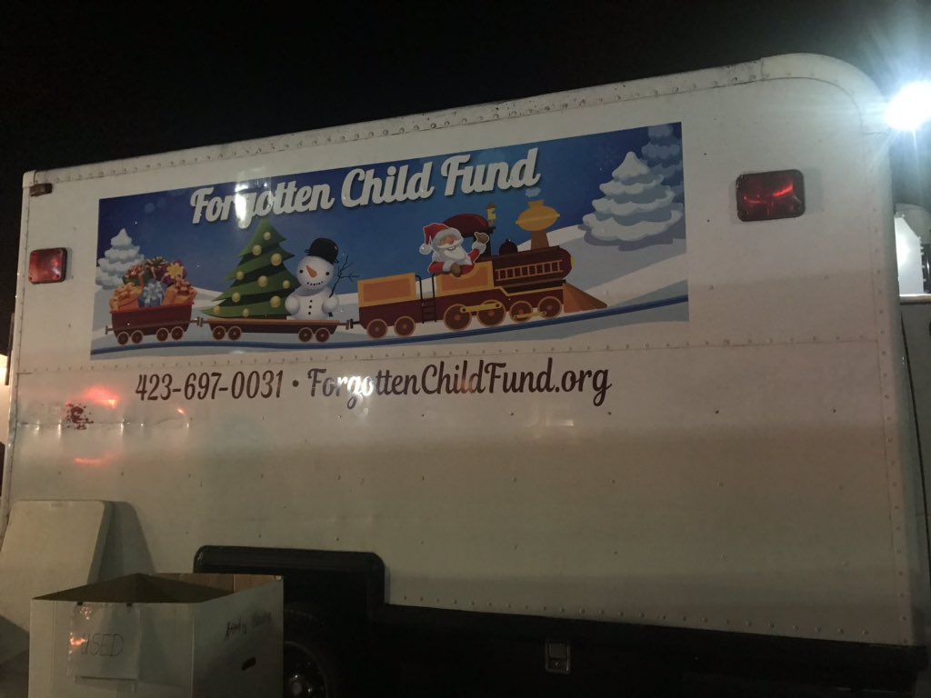 79ngayle's tweet photo. We are here at @HamiltonPlaceTN for Coats for Kids! Come on down and help a child in need. #CFK2019 #SinclairCares https://t.co/E8aqKlAuFj