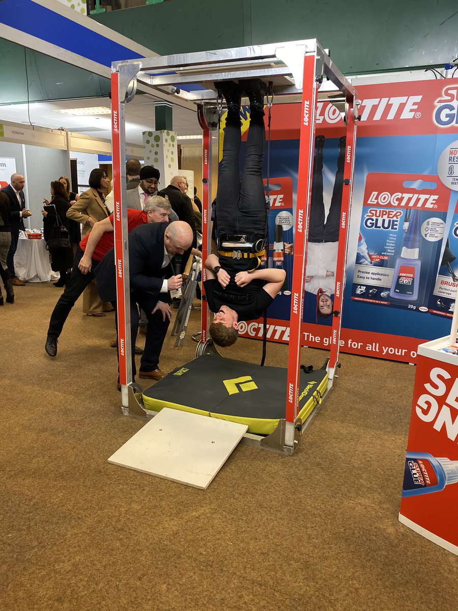 Give a round of applause to Thomas from <a href="/PrimaSoftware/">Prima Software UK & IE</a> for having a hang on @HenkelUK’s #Loctite Hanging Man. Would you be brave enough to give it a go? Don’t miss the next one at 12.15!!! #greenlight2019
