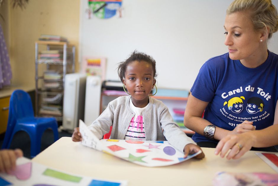 Biz_ESG's tweet photo. Cape Town centre drives inclusion of hearing-impaired children in SA https://t.co/lu2o8h9h4w | Coronation #DisabilityInclusiveSA #DRAM2019 #bizpressoffice via @Biz_CSI https://t.co/jh9OpLifs2