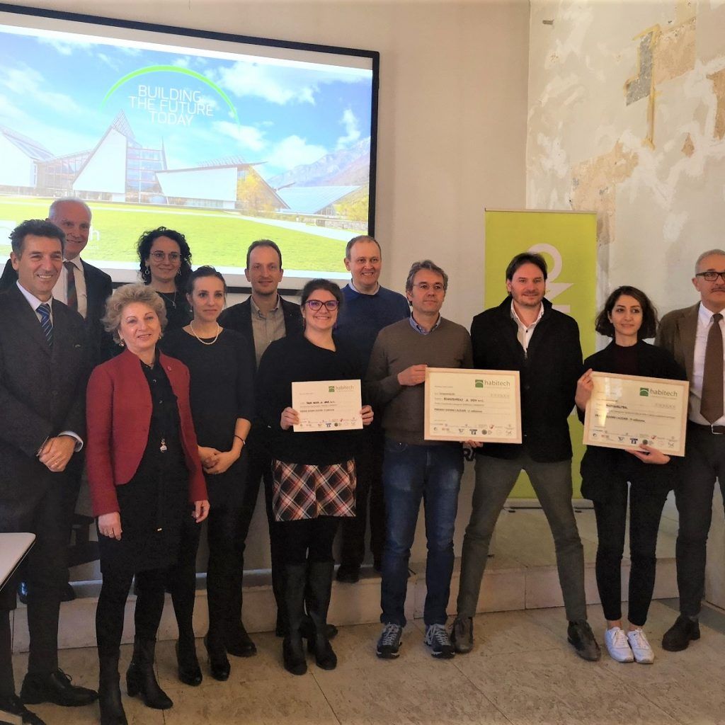 Premio Gianni Lazzari: finale della 3° edizione bit.ly/3649Bfx Nella categoria #Energia #Ambiente vince la start up INDIV con FBK partner scientifico. Riconoscimento per “Qualità della vita e ambienti interni" ad <a href="/Agrishelter/">Agrishelter</a>. Menzione speciale per #Vaia Wood. <a href="/Habi_tech/">Habitech</a>