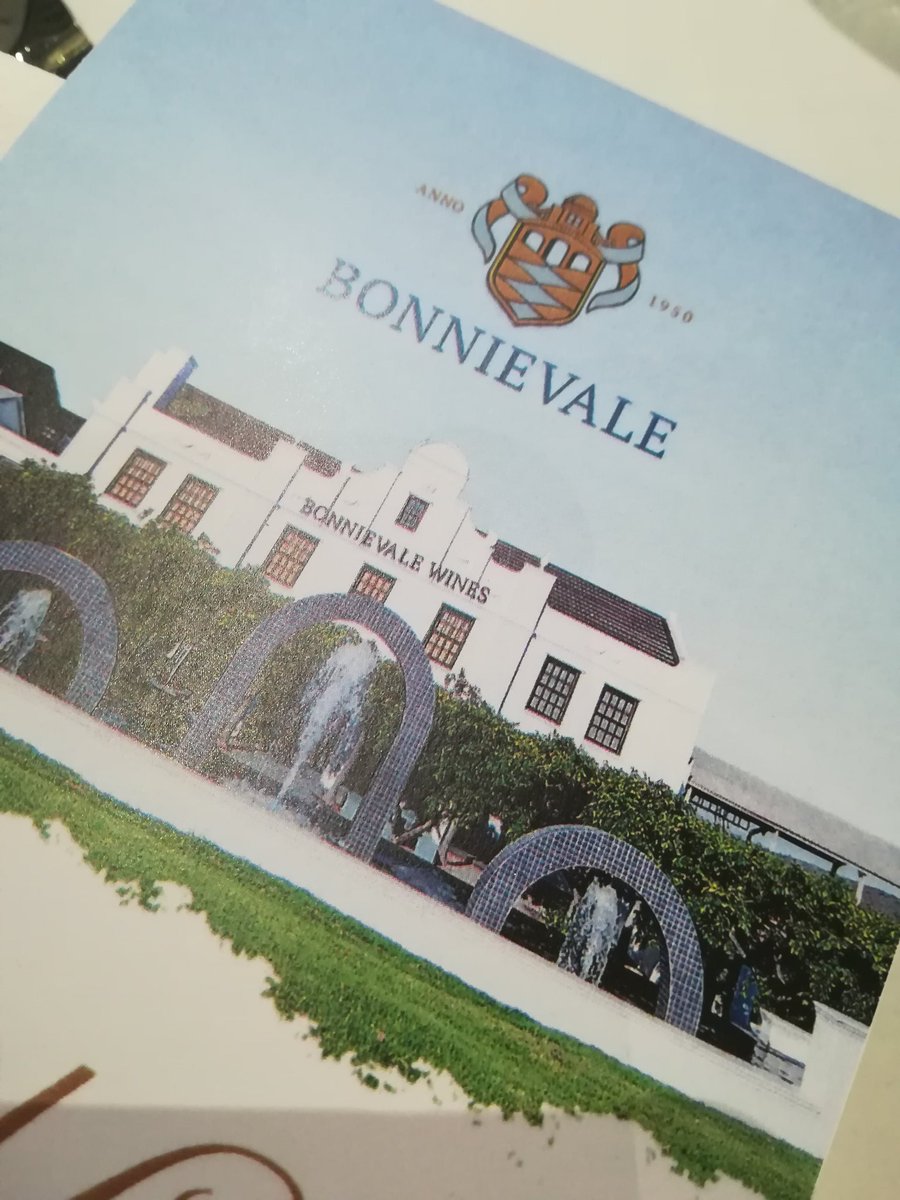 CliffordRobots's tweet photo. Today, @bonnievalewines launches a ltd release chard and cab sauv - 2 wines at the cutting edge of its winemaking that show the quality of vineyrds at its disposal. Prices R95 and R140/bottle respectively. https://t.co/O4rhNRRtha