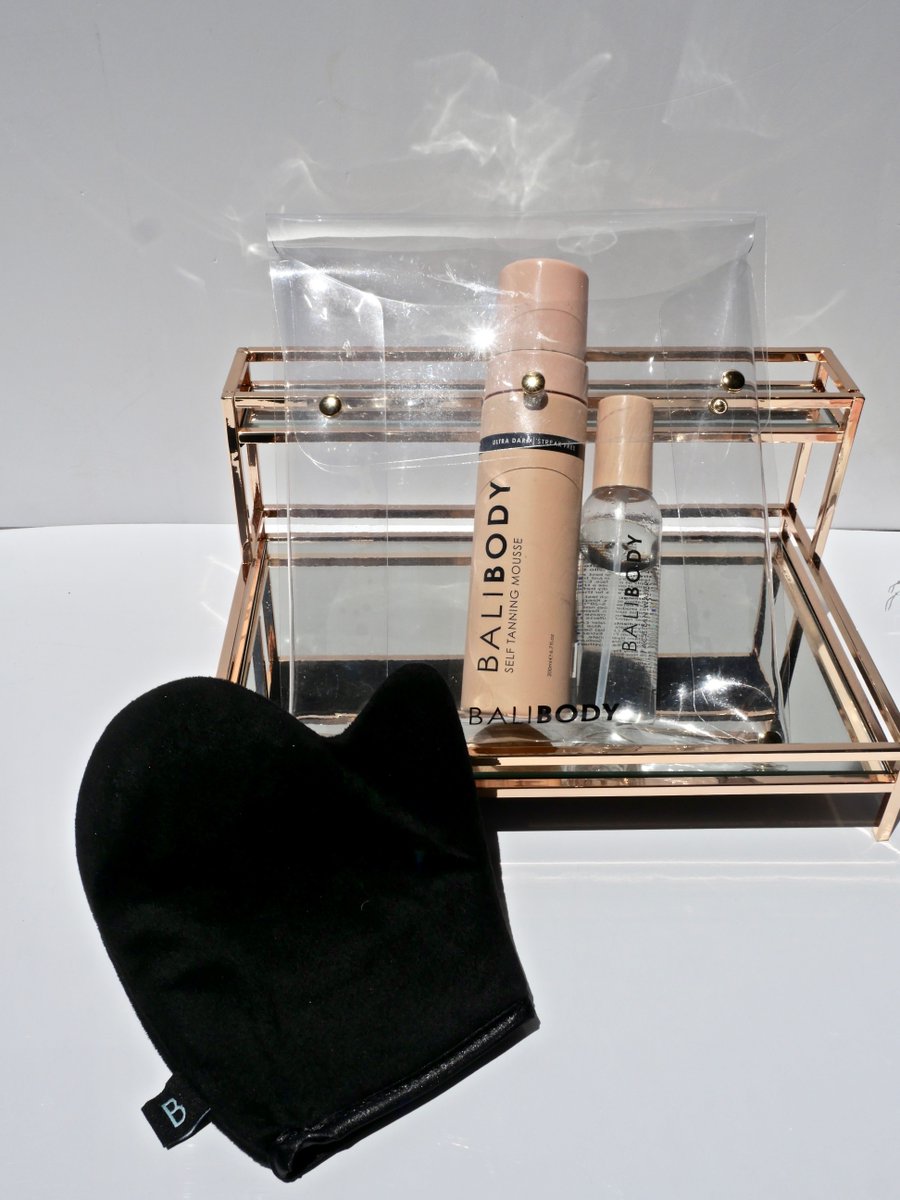 bali_body's tweet photo. π₯ PSA: NEW BUNDLE ALERT! π₯
Meet our new, ULTRA BRONZED bundle.
βοΈ Ultra Dark Self Tanning Mousse
βοΈ Luxe Tanning Mitt
βοΈ Face Tan Water
SHOP IT TODAY & GET 15% OFF ππ½ https://t.co/NeyxqDef7G #bbxmas https://t.co/TXgCjUVw9E