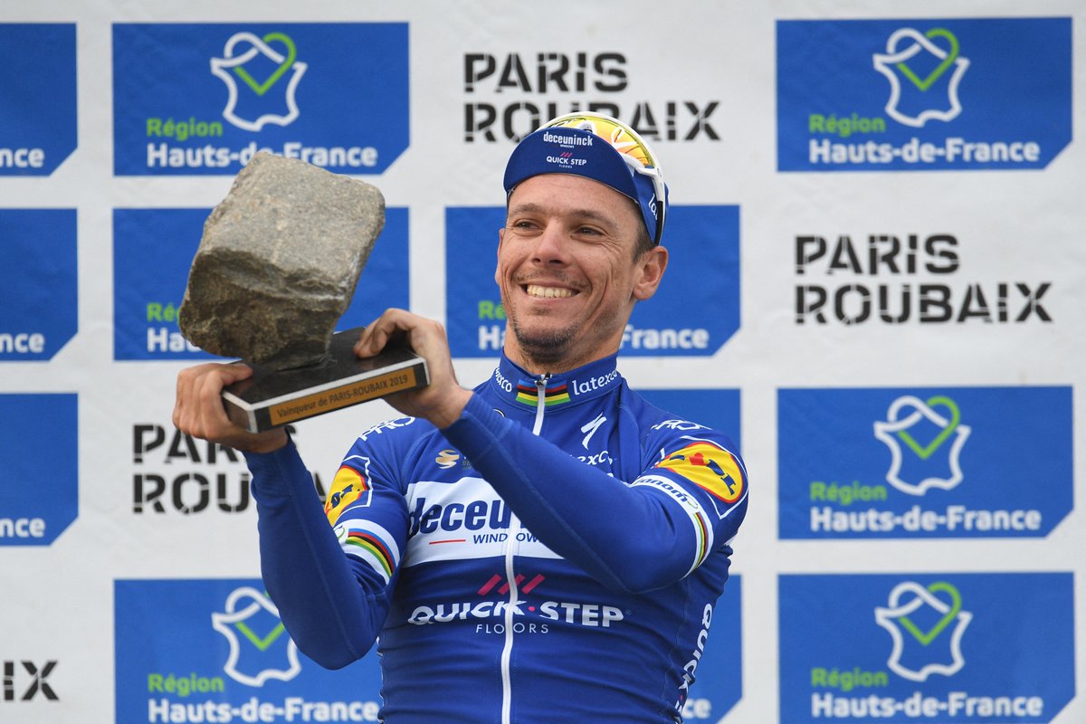 If you made a pro cycling team of the decade, who would be in it?

So far, we have agreed on Marianne Vos, and Philippe Gilbert. 

Reply with your suggestions 👇