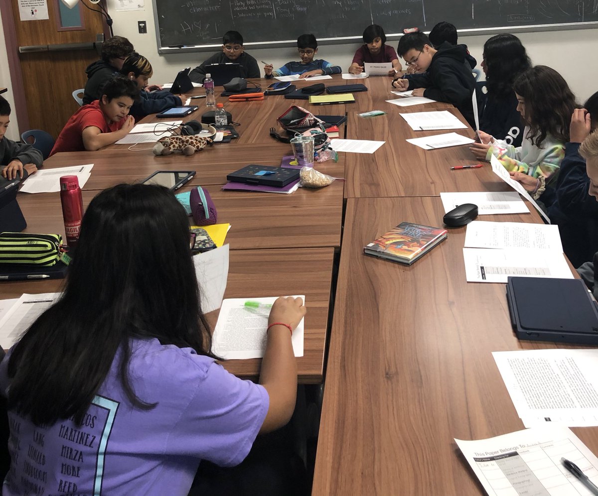 Another day of clocking in creative writing!! This is our favorite type of peer editing! “It’s helpful to see what other people see in my writing without feeling like I’m wrong”😍 #villagenorth