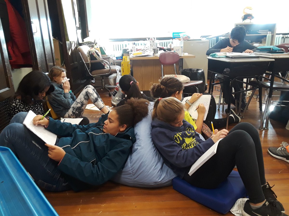 TheWriteClass's tweet photo. We practiced some #MindfulWriting today!
First, we cozied up with #flexibleseating. Then, we went on a #picturewalk and asked, "How do you know it's Wintertime?"
We jotted our thoughts in out NBs!
#WinterIsComing
@MsArana017 @SuzanneMera @WeehawkenTSD @FAmato53 @EricCrespoEDU https://t.co/jwXBEVPskn