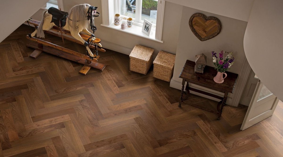 anthony_claxton's tweet photo. Behind door number 4 this week from Unilin is Elka Herringbone. Our Elka range is great value and looks stunning! whether it’s Engineered, Laminate, LVT, or Solid Wood the Elka range has everything.

#unilin #elka https://t.co/IGsZNfGyue