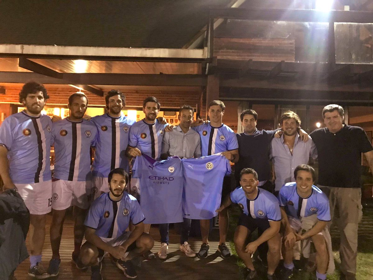 Lanzamiento del primer Official Supporters Club Branch del <a href="/ManCityES/">Manchester City</a> en Uruguay de la mano de Sergio “Chapita” Blanco en el #InternoSUMMUM2019.

Se dio comienzo al “Uruguayan Old Boys Citizens Supporters Club”.

Muchas gracias @catorque  <a href="/PedroBordaberry/">Pedro Bordaberry</a> <a href="/obcfutbol/">OBC Fútbol</a>