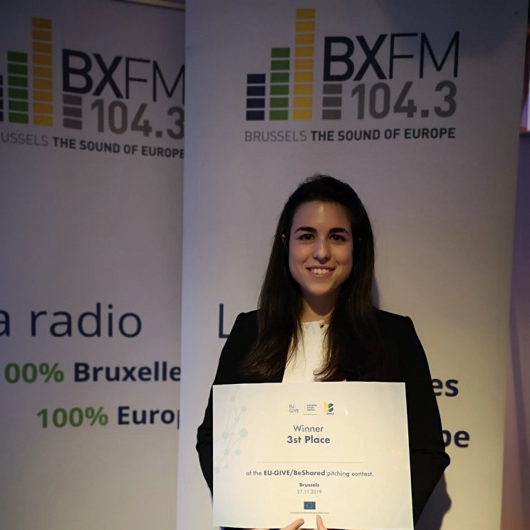BXFM1043's tweet photo. Alicia Oros Francia, l'une des gagnantes du #EU_give/BeShared nous parle de son projet Pensumo. C'est une appli qui vise à fournir un mécanisme de promotion amélioré et bénéfique pour tous les détaillants, le consommateur et la société tout entière.
🎧⤵️
https://t.co/ad83jFKpUT https://t.co/EJ7M8Ve59u