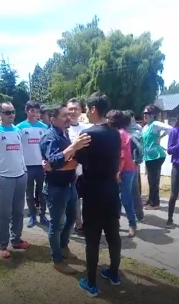 belisariopolis's tweet photo. “Es un sueño cumplido, estoy muy contento por el resultado” https://t.co/iN65u4jnp9 vía @JornadaWeb
Regreso con Gloria #Cachano Barría lo recibe en #Esquel
Lo despide en #BsAsCity Domingo Amaisón @AmaisonARG así fué 👣💪
2:11'23" a @JJOOTokio2020 https://t.co/iawdTiPHJb