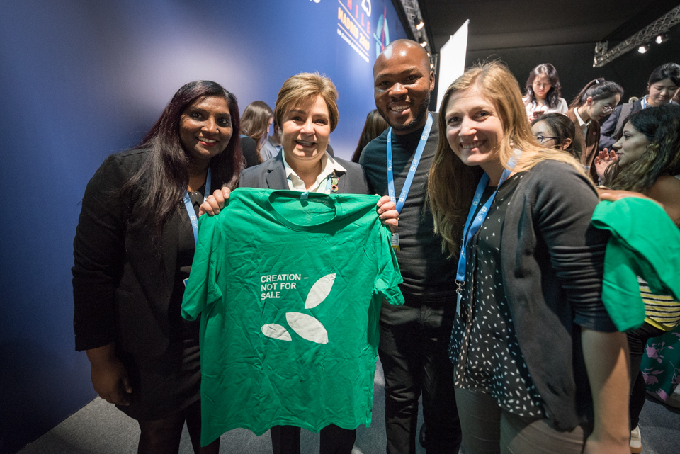 lutheranworld's tweet photo. #LWF delegation to #COP25 says 'Creation - Not for Sale' to @UNFCCC ExecSec @PEspinosaC. "Creation should not be commodified nor commercialised. We hope Espinosa can convey this message to decision-makers", say the LWF delegates https://t.co/8nVE0glEBP #TimeForAction #LWFclimate https://t.co/NlS1rg48Ez