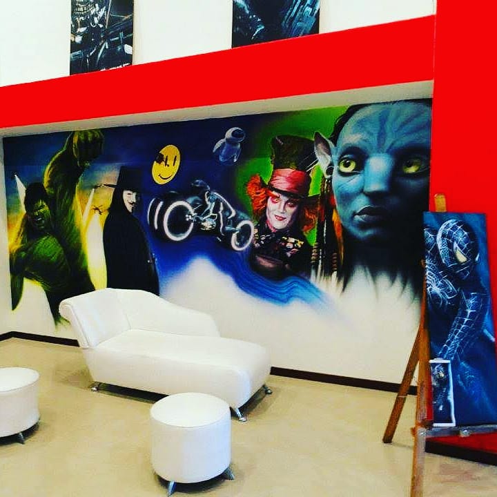Murales realistas, fantásticos, infantiles, psicodélicos, o como te gusten, para causar gran impacto visual, en residencias o locales comerciales

Escríbenos
.
.
.
.
.
.
#Artefactor #ProduccionesCreativas