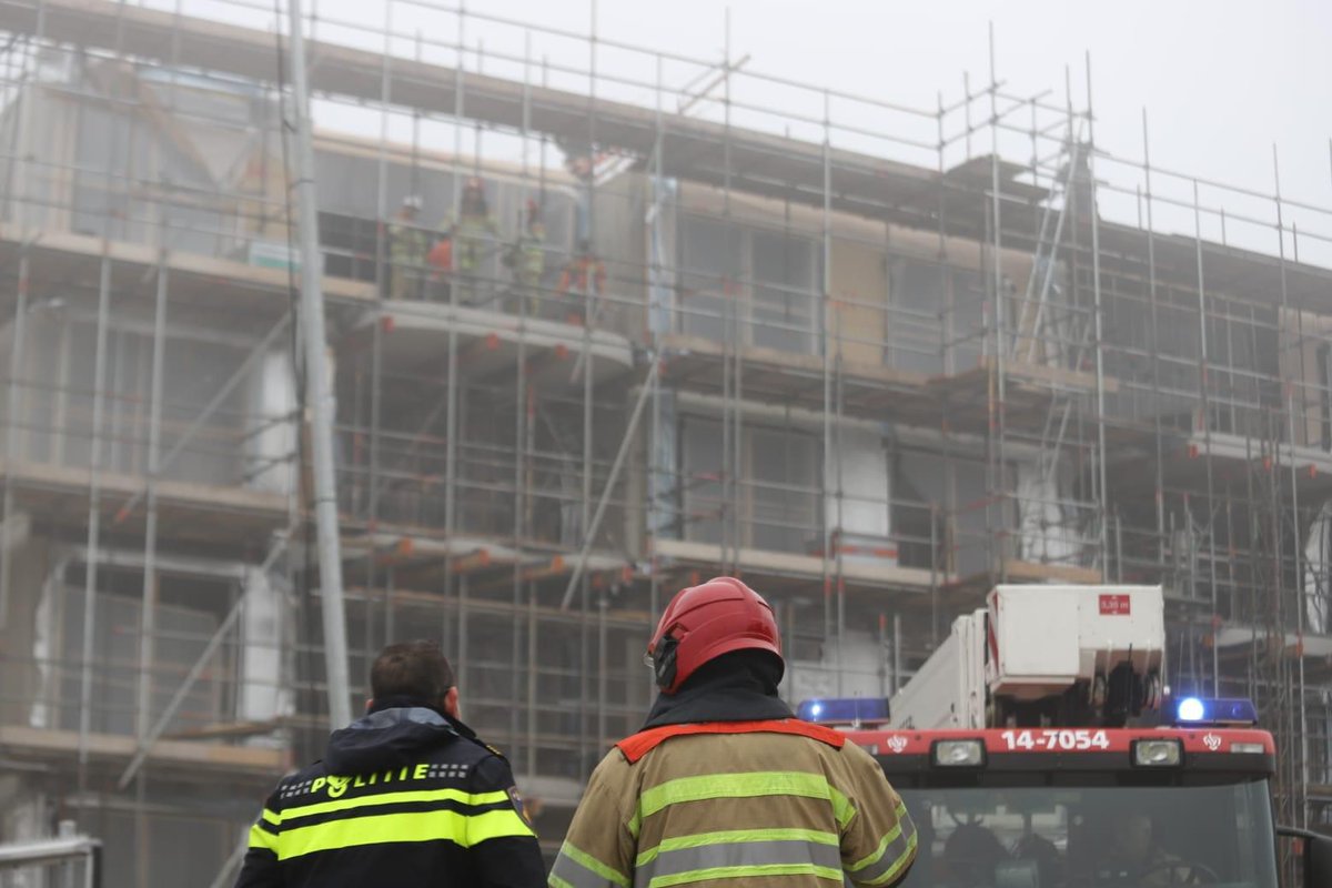 Bouwvakker zwaargewond bij ongeval in Muiden..