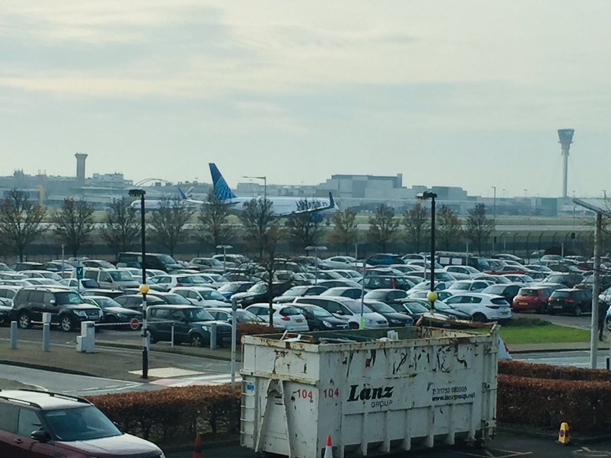 vishalagga's tweet photo. I was so delighted to see the new livery @weareunited @united here at the London Heathrow runway although the greyish weather isn’t doing the justice with the photographs but hey we all loved it from our office. #friendlysky https://t.co/1N33H9F9X0