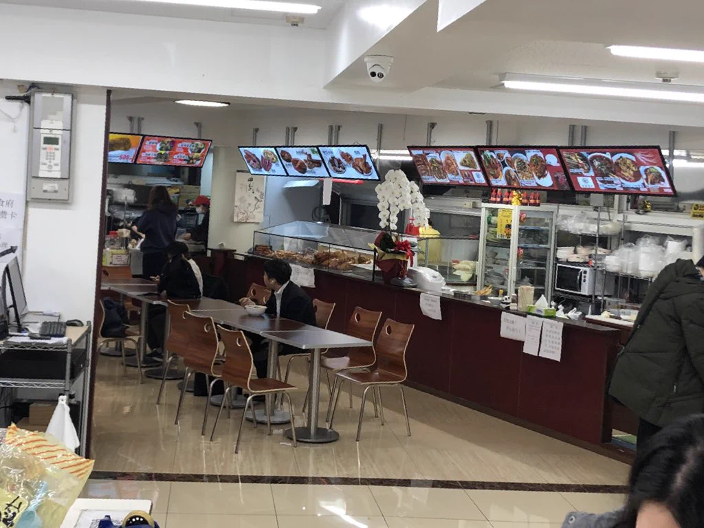 【旅行気分】池袋のガチ中華フードコート、日本語が通じないｗｗｗｗ