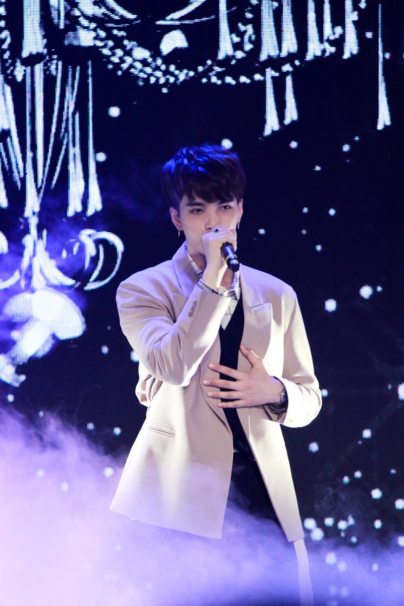 RaszaCamera's tweet image. เป็น ' คู่ชีวิต ' ที่ทำให้เราอินมากที่สุดตั้งเเต่ฟังมา 💕💙

#ตัวเล็กของเนียร์ 
#Superboyprojectfinalweek 
#Superboyproject